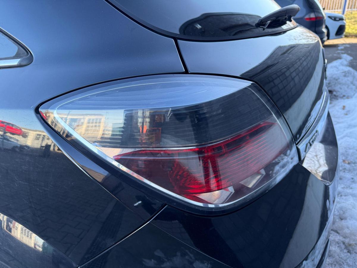 Opel Astra H GTC original R&uuml;cklicht R&uuml;ckleuchte Heckleuchte links BJ09